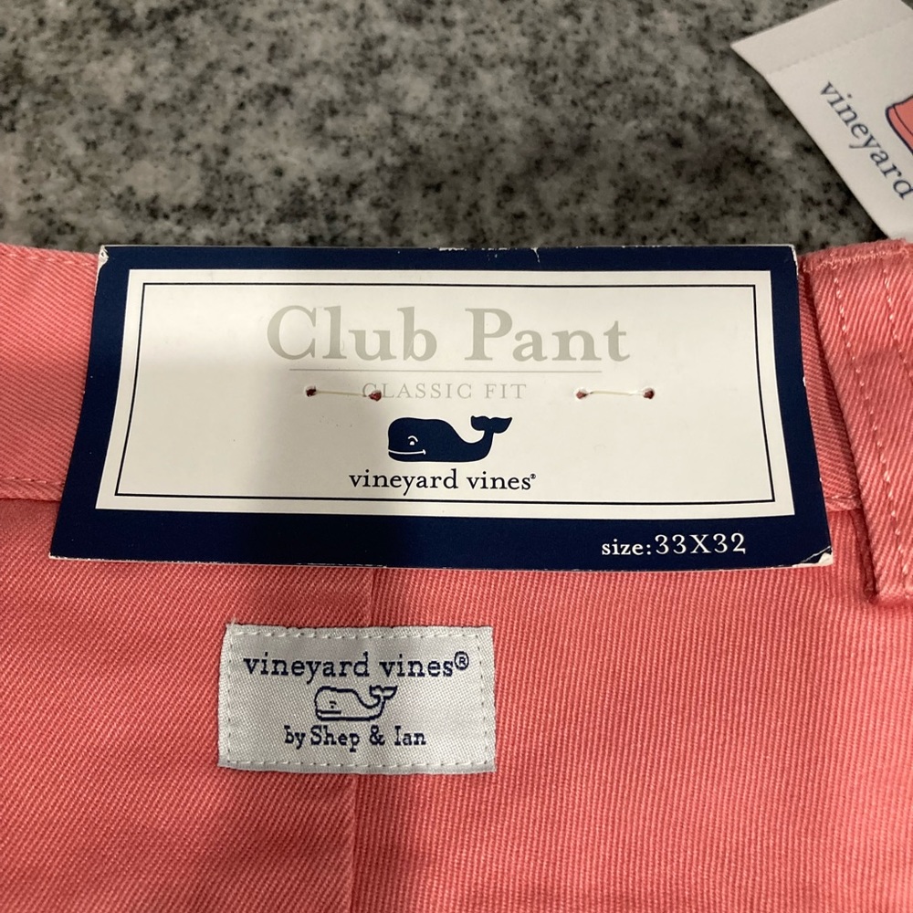 New Vineyard Vine - Size 33